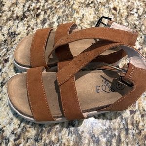 Girls Art Class Footbed Sandals